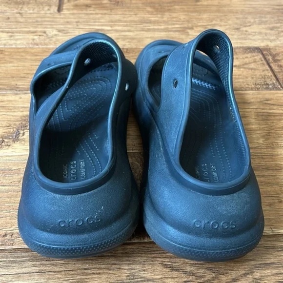 Crocs Crush Sandals Black Two Strap Slide Comfort Platform Shoes Womens Size 7 - Picture 6 of 9